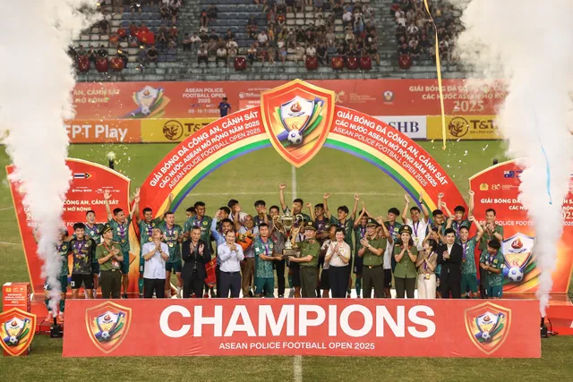 Đại diện Việt Nam vô địch Giải bóng đá Công an, Cảnh sát các nước ASEAN 2025- Ảnh 2.