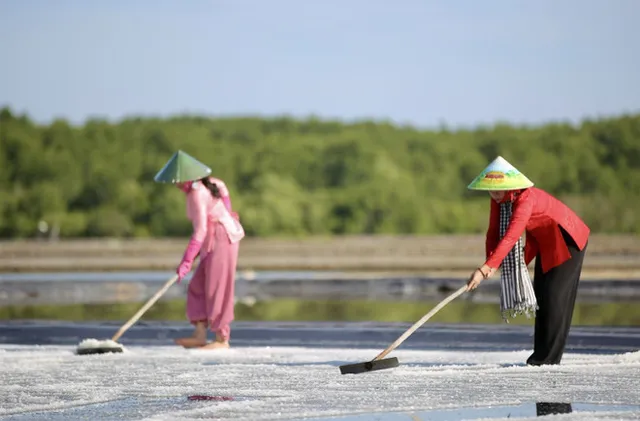 Community-based tourism breathes new life to local culture - Ảnh 1.