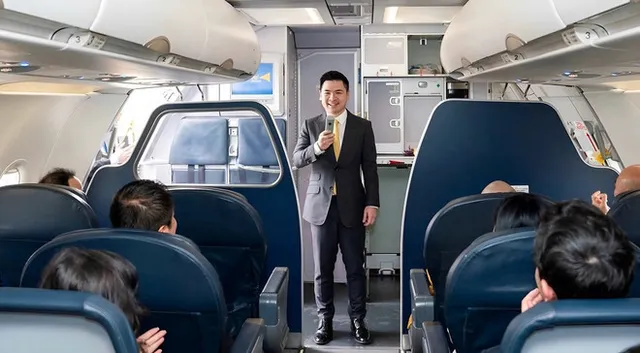 Vietravel Airlines acquires first aircraft - Ảnh 1.