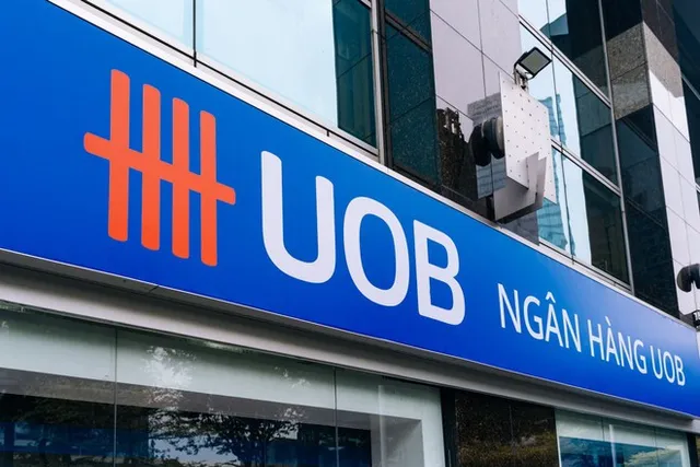 Vietnamese businesses respond to US tariffs: UOB - Ảnh 1.