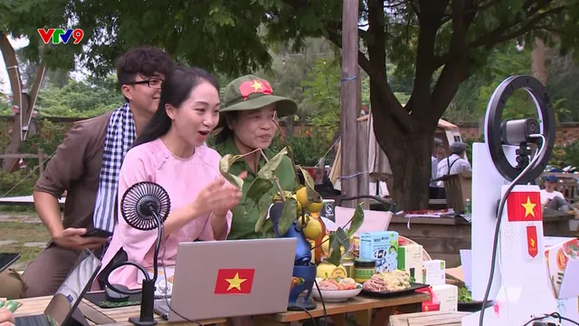 Mua nông sản qua Livestream