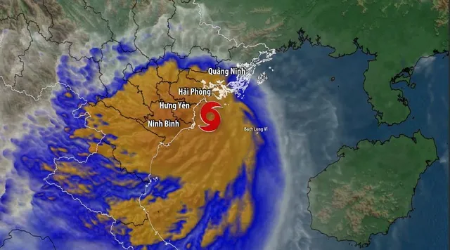 CẬP NHẬT: Bão số 3 chuẩn bị đổ bộ, mưa lớn gây nguy cơ ngập lụt - Ảnh 1.