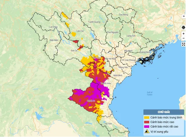 CẬP NHẬT: Bão số 3 đổ bộ đất liền, hàng trăm hộ dân ở Nghệ An bị cô lập - Ảnh 1.