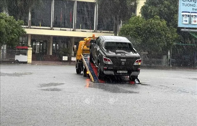 CẬP NHẬT: Bão số 3 đổ bộ đất liền Hưng Yên - Ninh Bình, cảnh báo lũ quét các khu vực - Ảnh 3.