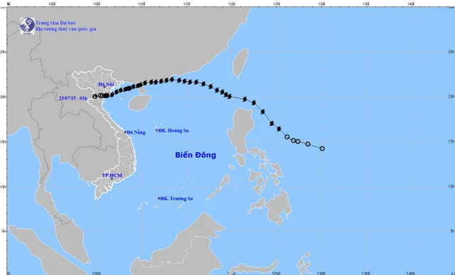 CẬP NHẬT: Bão số 3 suy yếu thành áp thấp nhiệt đới, nhiều người dân chạy lũ trong đêm - Ảnh 1.