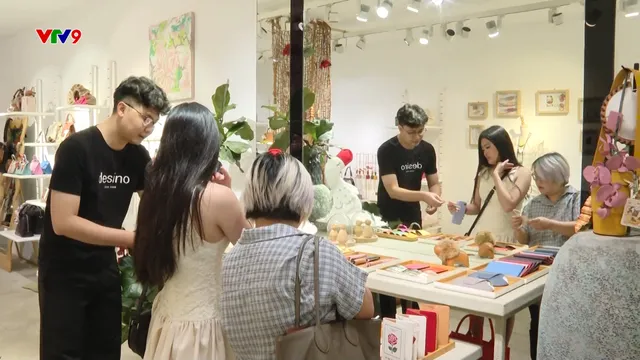 Túi da handmade thu hút người Việt nhờ tính sáng tạo