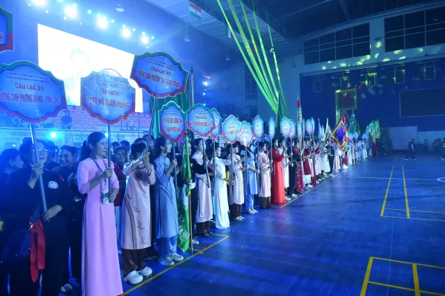 Tinh hoa võ Việt tỏa sáng tại Lễ khai mạc Liên hoan Quốc tế Võ cổ truyền TP Hồ Chí Minh lần thứ 7- Ảnh 1. Tinh hoa võ Việt tỏa sáng tại Lễ khai mạc Liên hoan Quốc tế Võ cổ truyền TP Hồ Chí Minh lần thứ 7- Ảnh 1.