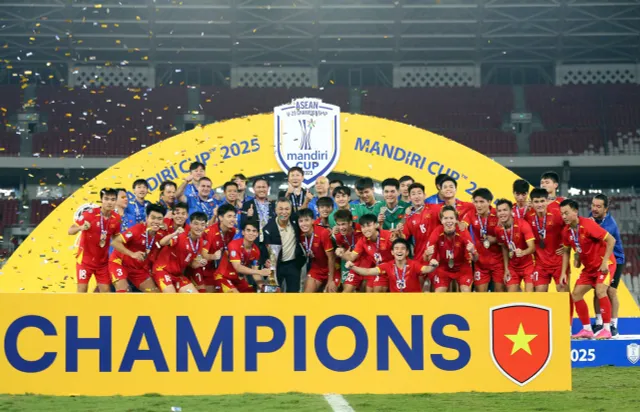 Thủ tướng gửi thư chúc mừng Đội tuyển U23 Việt Nam lần thứ ba liên tiếp vô địch U23 Đông Nam Á- Ảnh 1. Thủ tướng gửi thư chúc mừng Đội tuyển U23 Việt Nam lần thứ ba liên tiếp vô địch U23 Đông Nam Á- Ảnh 1.