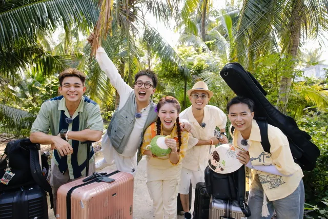 Bùi Công Nam: Đi cùng các em nhỏ, tôi học được cách chậm lại và quan sát nhiều hơn  - Ảnh 4.
