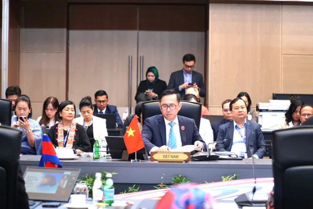 Vietnam attends ASEAN Senior Officials Meeting in Malaysia - Ảnh 1.