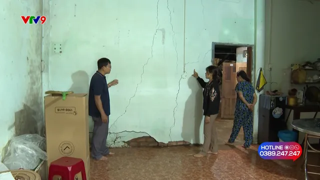 Alo V9 (04/8/2025)): Hàng chục hộ dân sống dưới chân quốc lộ 14 sống bất an vì sạt lở
