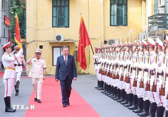 Party chief urges reforms in safeguarding internal political security - Ảnh 1.