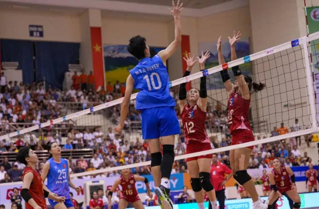 Ngược dòng ngoạn mục, bóng chuyền nữ Việt Nam làm nên lịch sử trước đối thủ Thái Lan- Ảnh 1. Ngược dòng ngoạn mục, bóng chuyền nữ Việt Nam làm nên lịch sử trước đối thủ Thái Lan- Ảnh 1.