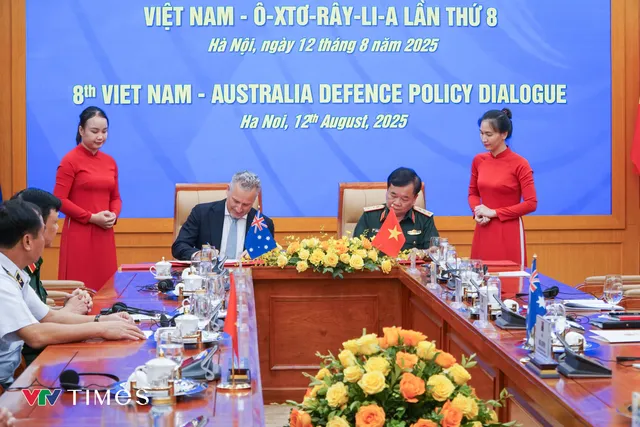 Vietnam, Australia hold 8th Defence Policy Dialogue in Hanoi - Ảnh 1.