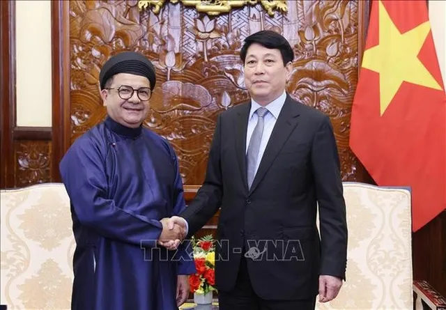 Outgoing Chilean Ambassador bids farewell to State President - Ảnh 1.