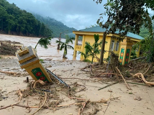 PM orders swift action to mitigate Typhoon Wipha’s devastation - Ảnh 1.