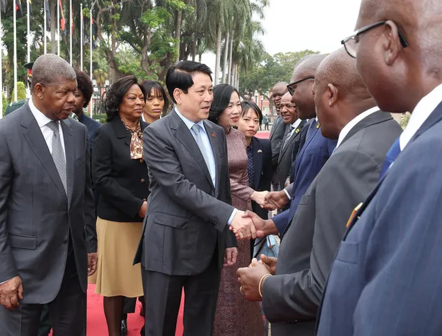 State President concludes visit to Angola - Ảnh 1.