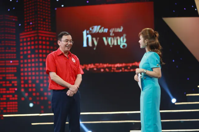 August Episode of  Kind Deeds: “Gifts of Hope”  Extend Life - Ảnh 9.