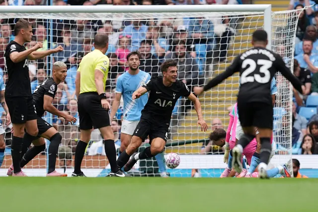 Ác mộng tại Etihad: Sai lầm hàng thủ, Man City "biếu không" chiến thắng cho Tottenham- Ảnh 2. Ác mộng tại Etihad: Sai lầm hàng thủ, Man City "biếu không" chiến thắng cho Tottenham- Ảnh 2.
