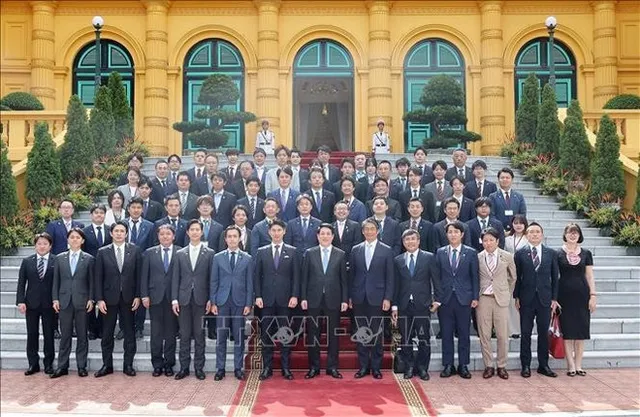 President hosts Japan’s Liberal Democratic Party Youth Division leader - Ảnh 1.