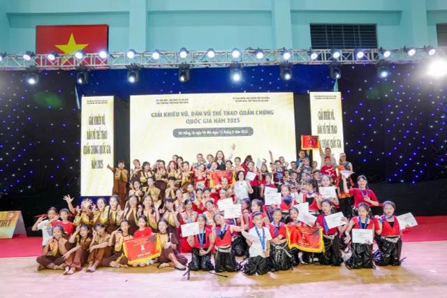 Tiềm năng phát triển của phong trào dân vũ thể thao - Ảnh 9. Tiềm năng phát triển của phong trào dân vũ thể thao - Ảnh 9.