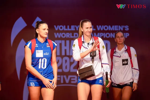 Cổ động viên Thái Lan nán lại đêm muộn vì các nữ vận động viên- Ảnh 3.