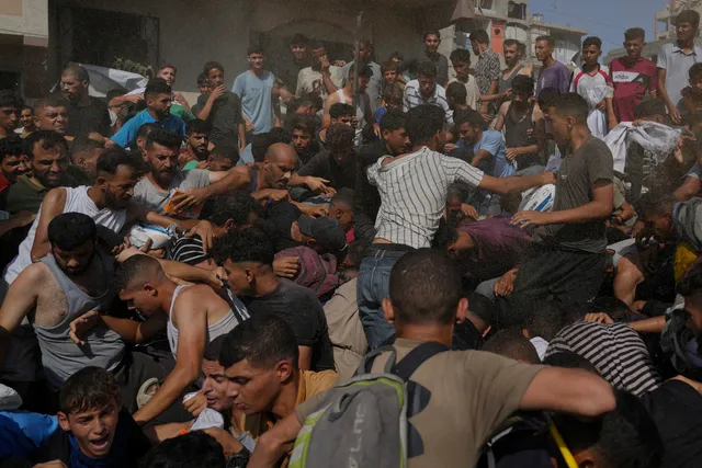 Người dân Gaza ám ảnh với nỗi lo đói ăn - Ảnh 1.