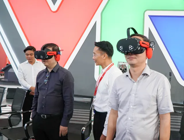 Lãnh đạo Đài THVN thăm gian trưng bày của VTV tại Triển lãm thành tựu đất nước- Ảnh 6. Lãnh đạo Đài THVN thăm gian trưng bày của VTV tại Triển lãm thành tựu đất nước- Ảnh 6.
