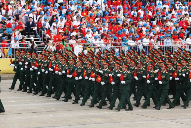 CẬP NHẬT: Tổng duyệt diễu binh, diễu hành kỷ niệm 80 năm Quốc khánh - Ảnh 2.