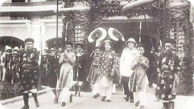 August 30, 1945: King Bao Dai abdicates - Ảnh 2.