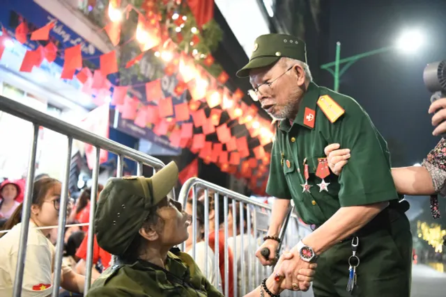 CẬP NHẬT: Hà Nội rộn ràng trước Lễ kỷ niệm, diễu binh, diễu hành 80 năm Quốc khánh 2/9 - Ảnh 6.