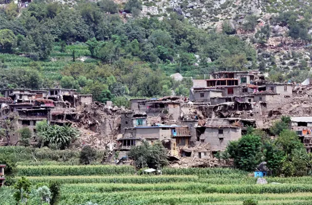 Động đất gây thương vong lớn tại Afghanistan: Số người thiệt mạng vượt 800- Ảnh 1.