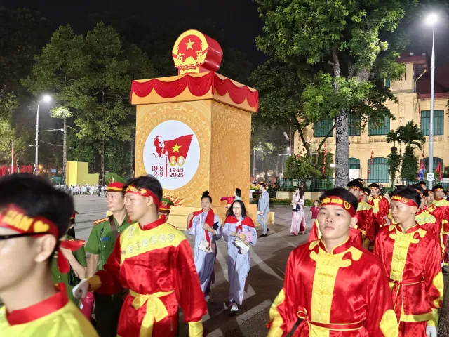 TRỰC TIẾP: Lễ kỷ niệm, diễu binh, diễu hành 80 năm Quốc khánh 2/9 - Ảnh 4.
