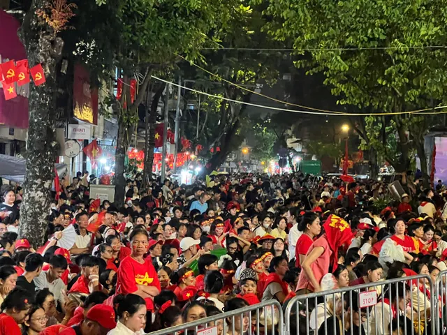 TRỰC TIẾP: Lễ kỷ niệm, diễu binh, diễu hành 80 năm Quốc khánh 2/9 - Ảnh 2.