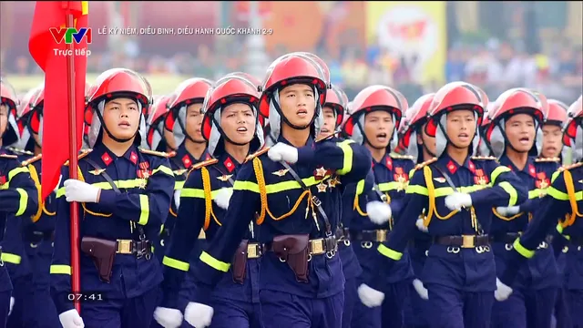 TRỰC TIẾP: Lễ kỷ niệm, diễu binh, diễu hành 80 năm Quốc khánh 2/9 - Ảnh 4.