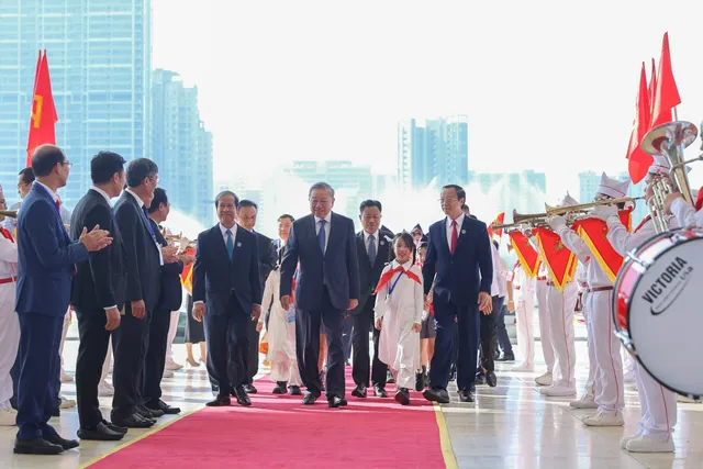 CẬP NHẬT: Lễ khai giảng đặc biệt 2025-2026 kết nối cả nước - Ảnh 1.