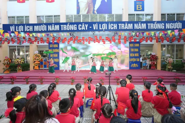 CẬP NHẬT: Lễ khai giảng đặc biệt 2025-2026 kết nối cả nước - Ảnh 11.