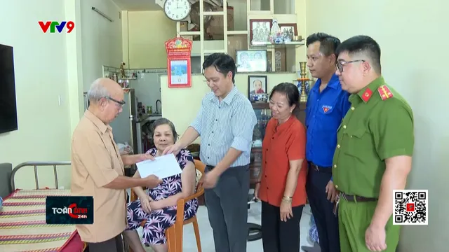 Gửi quà Tết Độc lập đến tận nhà