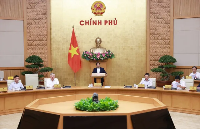 PM chairs Government’s first session on lawmaking in September - Ảnh 1.