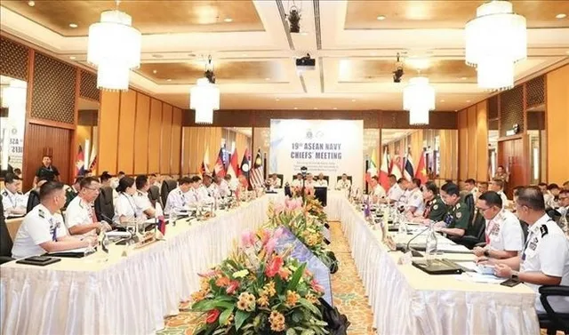 Viet Nam Navy pledges close cooperation for regional maritime security - Ảnh 1.