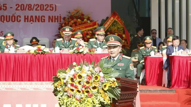 Military Ceremonial Troupe awarded Second-class Fatherland Protection Order - Ảnh 2.