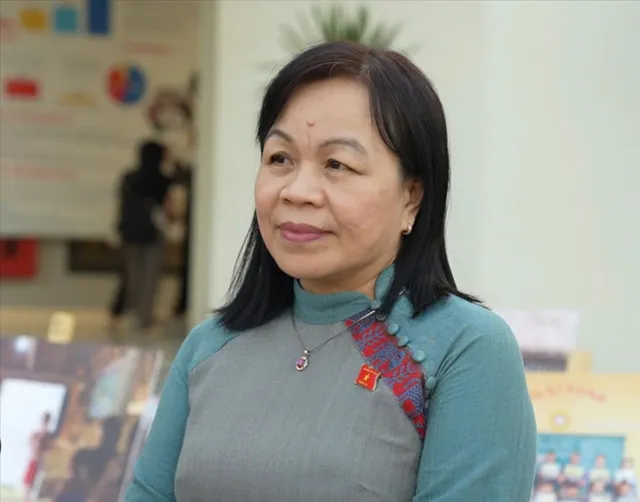 New resolution ensures equitable access to education: official - Ảnh 1.