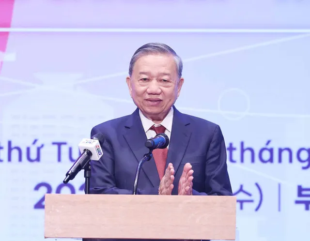 Party chief attends inauguration of Vietnam’s Consulate General in Busan - Ảnh 1.