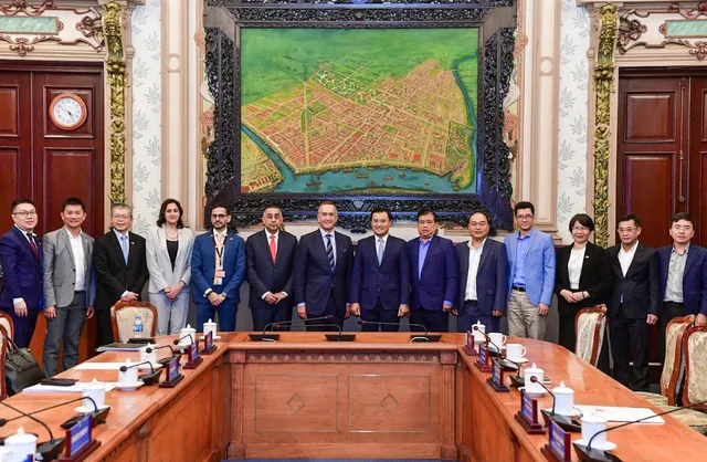 Ho Chi Minh City recognizes Mastercard for contributions to public transport digitalization - Ảnh 1.