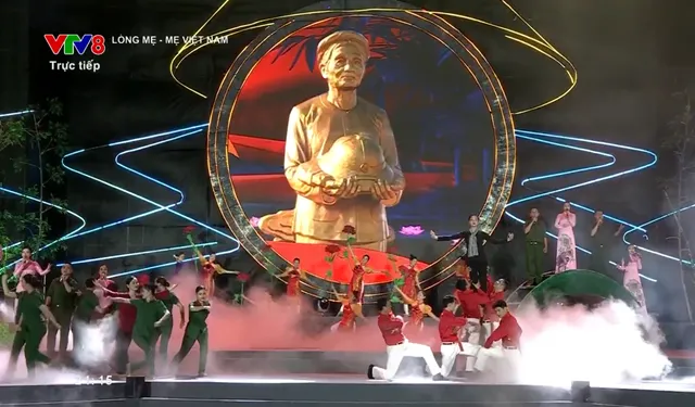 Quảng Trị: Xúc động Chương trình nghệ thuật ca ngợi Mẹ Việt Nam Anh hùng- Ảnh 2. Quảng Trị: Xúc động Chương trình nghệ thuật ca ngợi Mẹ Việt Nam Anh hùng- Ảnh 2.