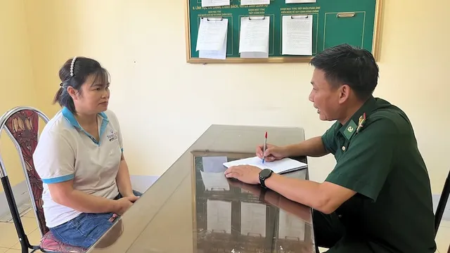 Bộ đội Biên phòng Lào Cai bắt giữ nhóm đối tượng tổ chức cho người khác nhập cảnh trái phép - Ảnh 1.
