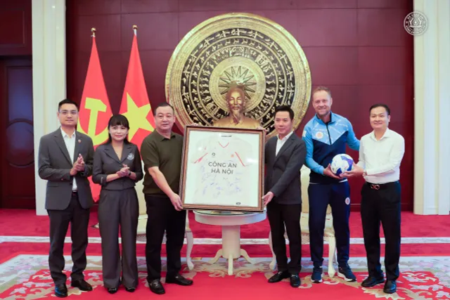 CLB Công An Hà Nội nhận "cú hích tinh thần" tại AFC Champions League 2- Ảnh 3. CLB Công An Hà Nội nhận "cú hích tinh thần" tại AFC Champions League 2- Ảnh 3.