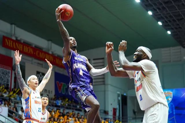 VBA Finals 2025 - game 2: Hanoi Buffaloes tiến gần tới lịch sử- Ảnh 1.