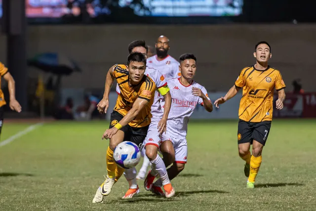 Vòng 4 V.League: Bất phân thắng bại ở loạt trận ngày thứ 7- Ảnh 1. Vòng 4 V.League: Bất phân thắng bại ở loạt trận ngày thứ 7- Ảnh 1.