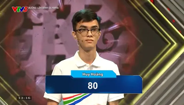 Thanh Hoa’s Schoolboy Rises to the Top, Wins Quarter IV of the 25th Olympia - Ảnh 1.